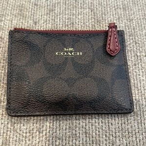 Coach ID wallet